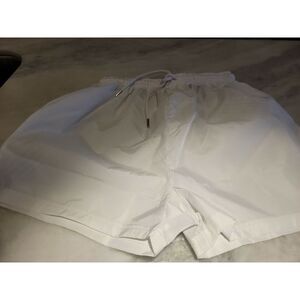 pretty little thing White Shell Runner Shorts SZ ‎ 2 NWT